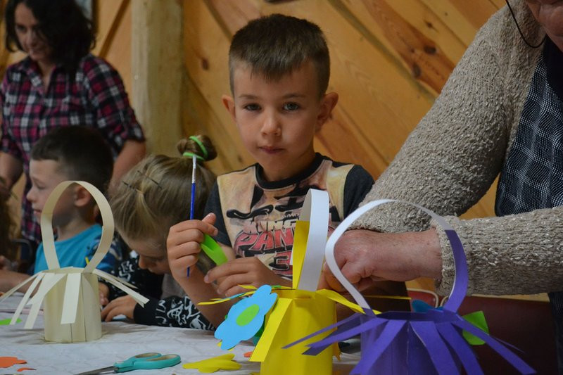 Zajęcia rękodzieła w Kociugach (zdjęcia)