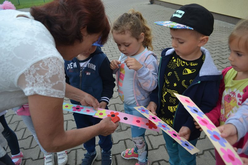 W Belęcinie dzieci robiły zakładki (zdjęcia)