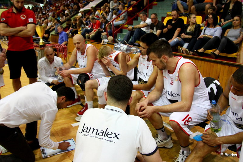 Historyczny brąz Polonii! (zdjęcia)