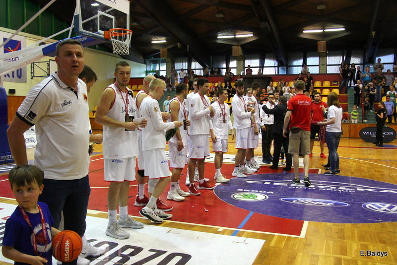 Historyczny brąz Polonii! (zdjęcia)