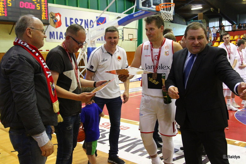 Historyczny brąz Polonii! (zdjęcia)