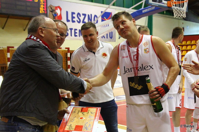 Historyczny brąz Polonii! (zdjęcia)