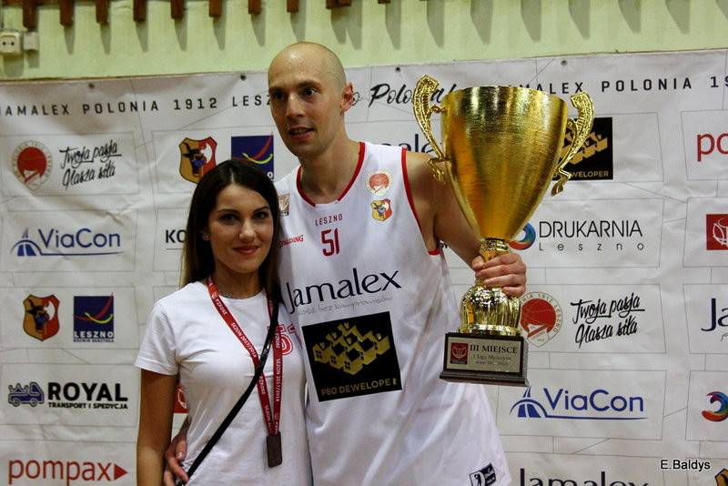 Historyczny brąz Polonii! (zdjęcia)