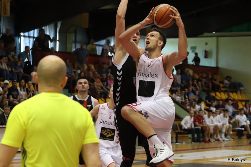 Historyczny brąz Polonii! (zdjęcia)