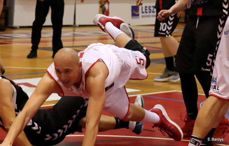 Historyczny brąz Polonii! (zdjęcia)