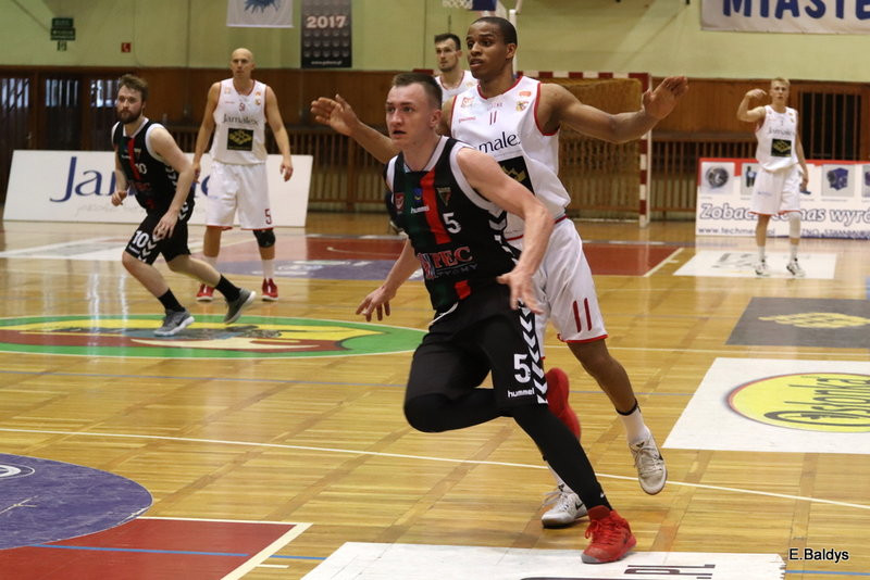 Historyczny brąz Polonii! (zdjęcia)