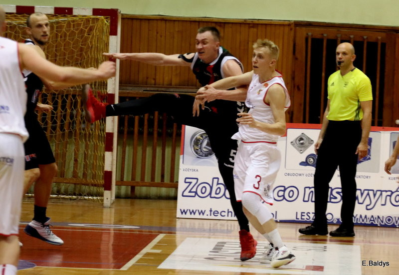 Historyczny brąz Polonii! (zdjęcia)