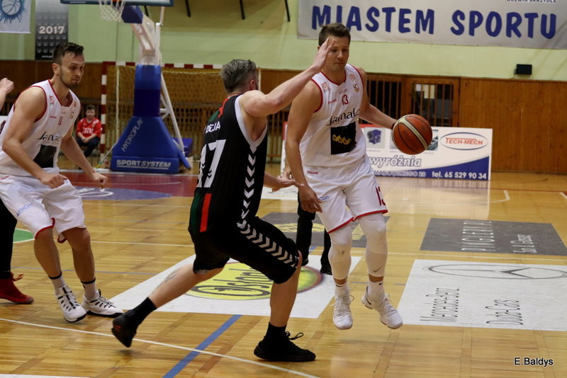 Historyczny brąz Polonii! (zdjęcia)