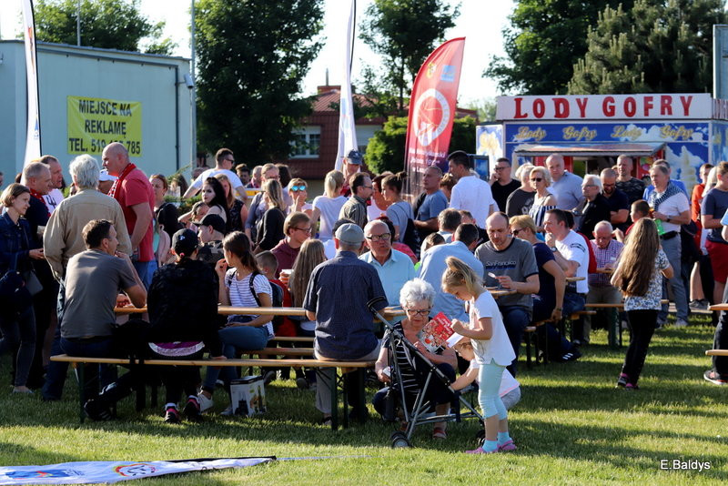 Historyczny brąz Polonii! (zdjęcia)