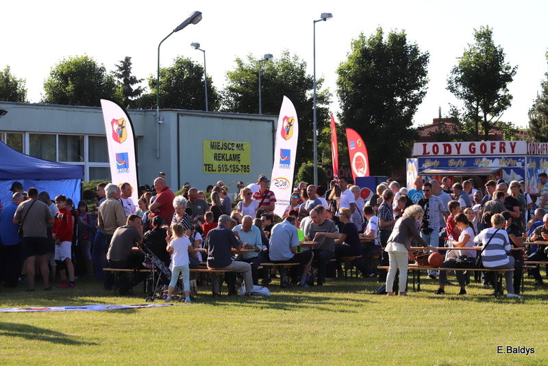 Historyczny brąz Polonii! (zdjęcia)