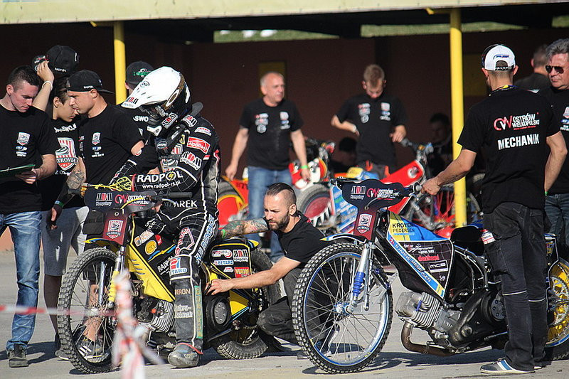 Remis w Rawiczu (zdjęcia)