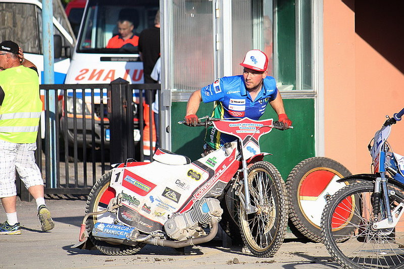 Remis w Rawiczu (zdjęcia)