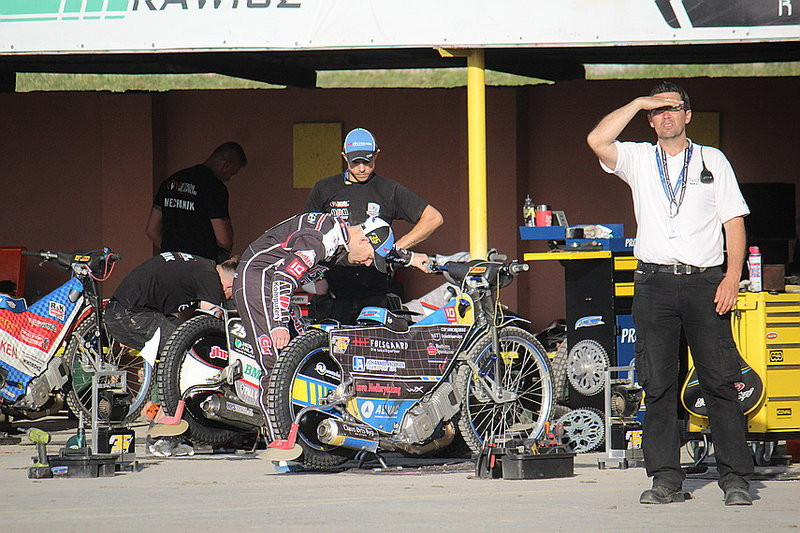 Remis w Rawiczu (zdjęcia)