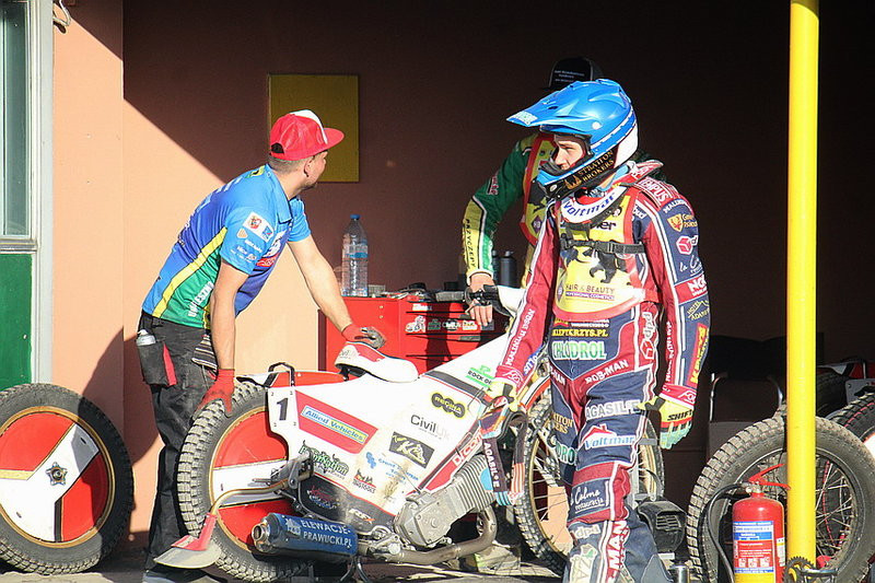 Remis w Rawiczu (zdjęcia)