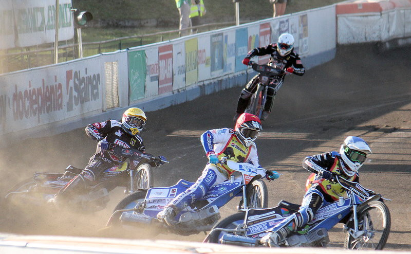 Remis w Rawiczu (zdjęcia)