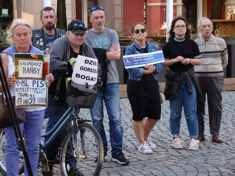 Wsparli protest w sejmie (kilka zdjęć)