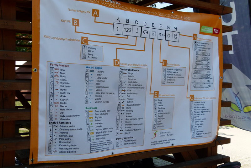 Biegają z mapą na całym świecie (zdjęcia)