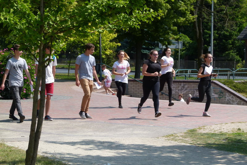 Biegają z mapą na całym świecie (zdjęcia)