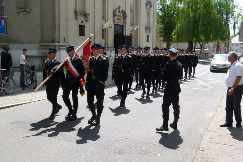 Leszczyńscy strażacy mają sztandar (zdjęcia)