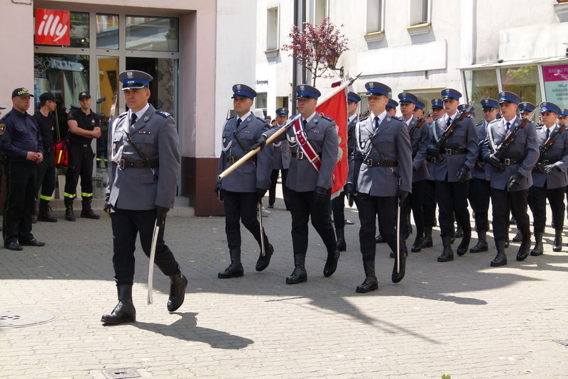 Leszczyńscy strażacy mają sztandar (zdjęcia)