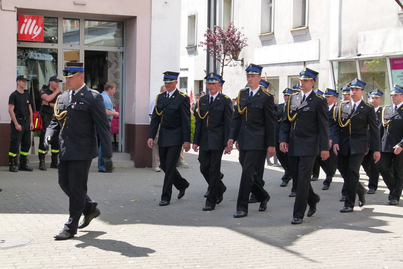 Leszczyńscy strażacy mają sztandar (zdjęcia)
