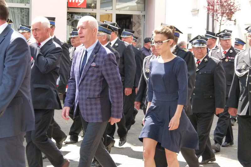 Leszczyńscy strażacy mają sztandar (zdjęcia)