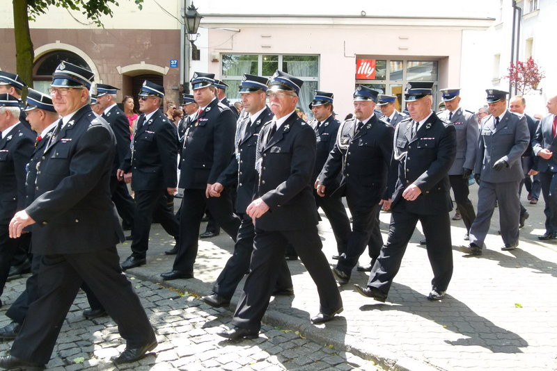 Leszczyńscy strażacy mają sztandar (zdjęcia)