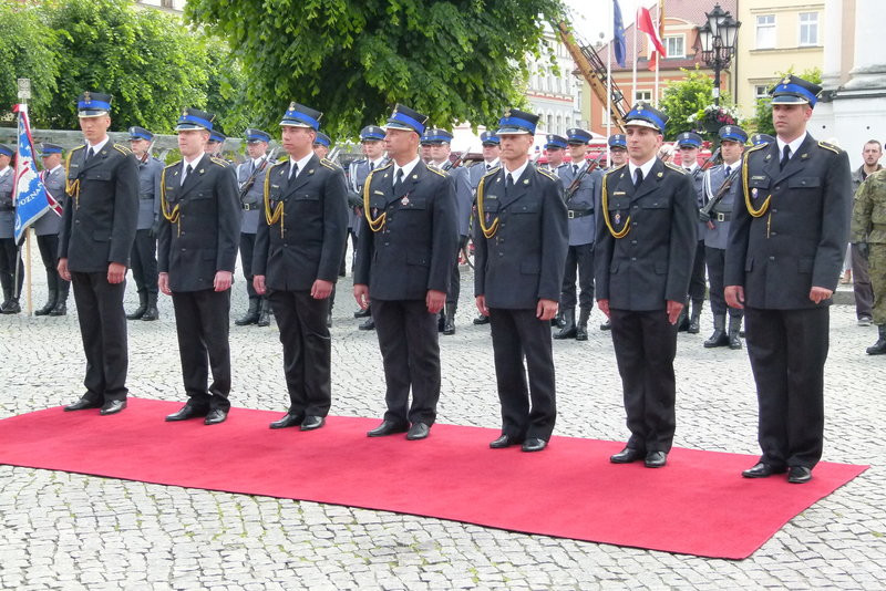 Leszczyńscy strażacy mają sztandar (zdjęcia)