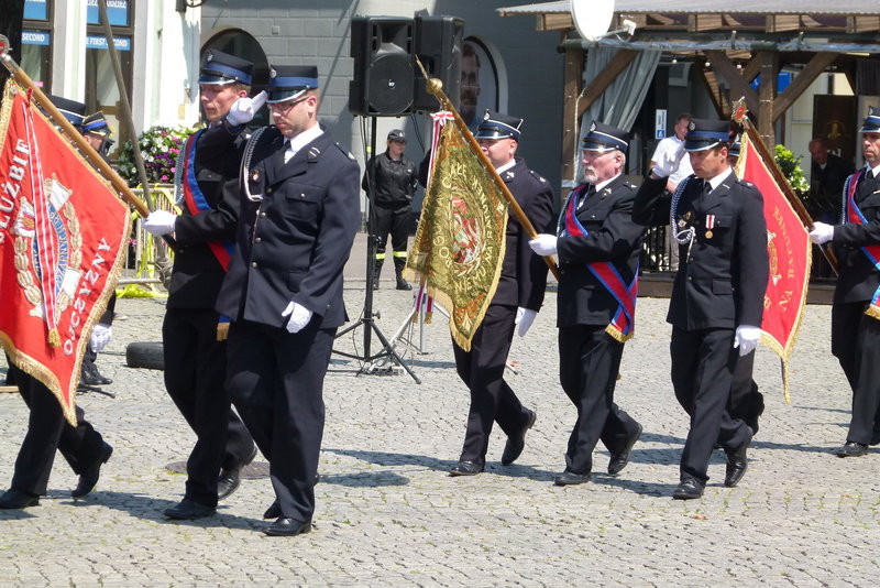 Leszczyńscy strażacy mają sztandar (zdjęcia)