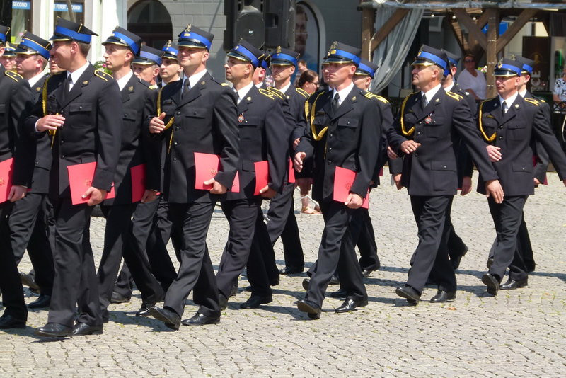 Leszczyńscy strażacy mają sztandar (zdjęcia)