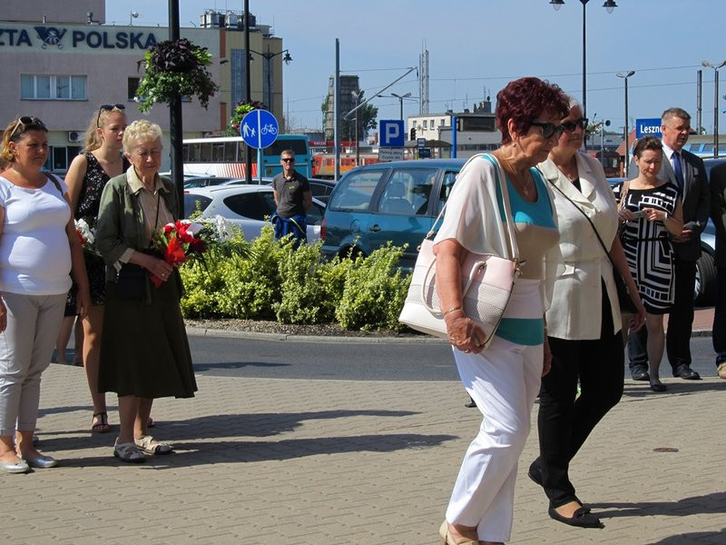 Zginęli, bo pomogli kobiecie (zdjęcia)