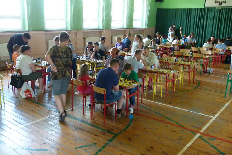 Rodzinne szachowanie we Włoszakowicach (zdjęcia)