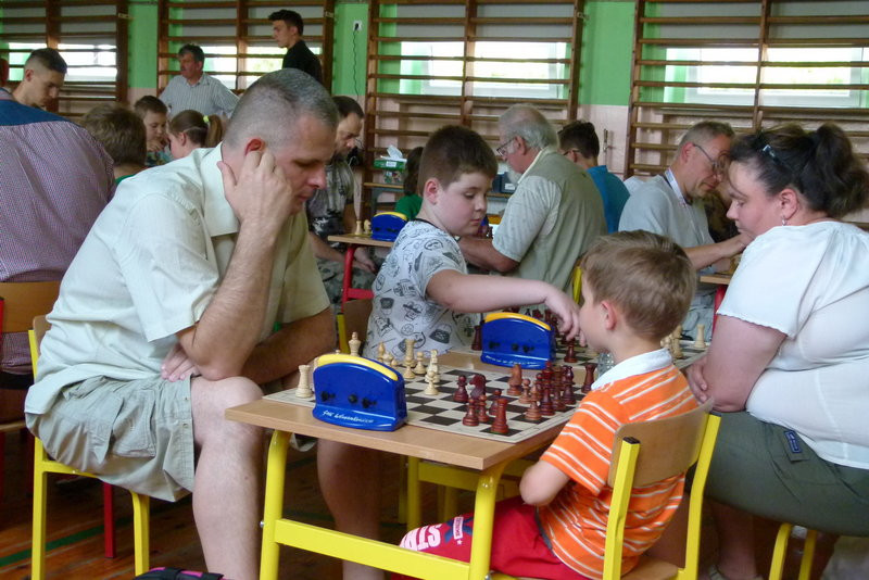Rodzinne szachowanie we Włoszakowicach (zdjęcia)