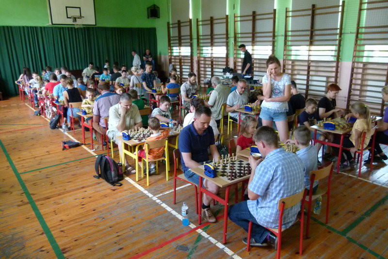 Rodzinne szachowanie we Włoszakowicach (zdjęcia)