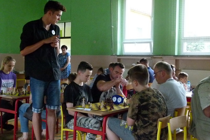 Rodzinne szachowanie we Włoszakowicach (zdjęcia)