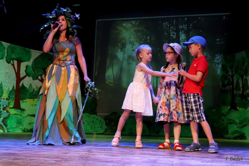 PM 19 nadano imię Leśna Kraina (zdjęcia)