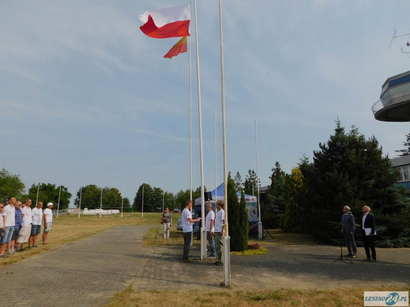 Niebo udekorowane szybowcami (zdjęcia)