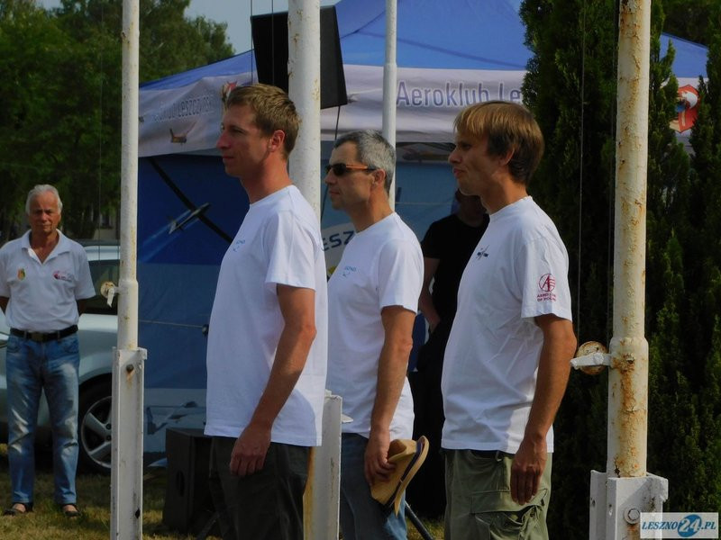 Niebo udekorowane szybowcami (zdjęcia)