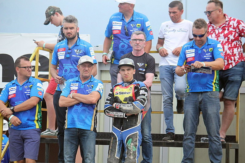 Radość z bonusa (zdjęcia)