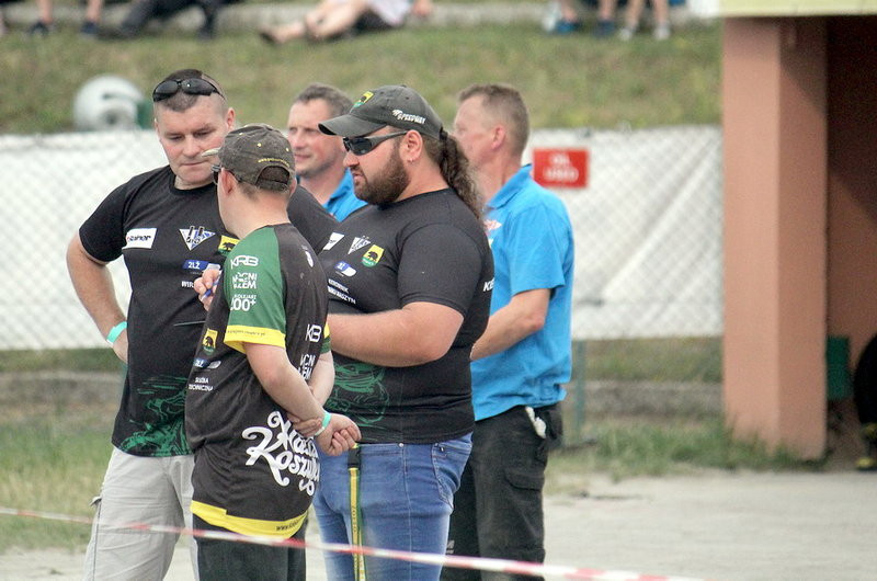 Radość z bonusa (zdjęcia)