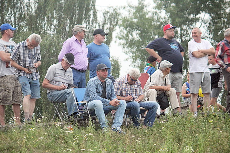 Radość z bonusa (zdjęcia)