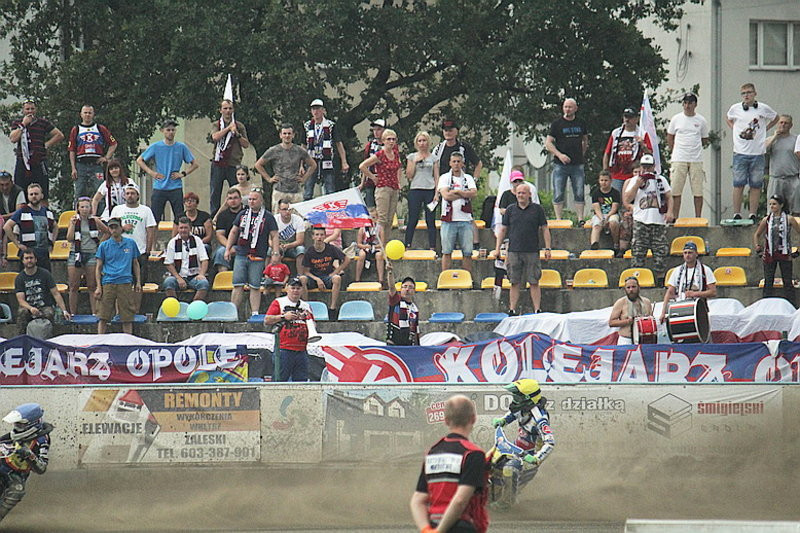 Radość z bonusa (zdjęcia)