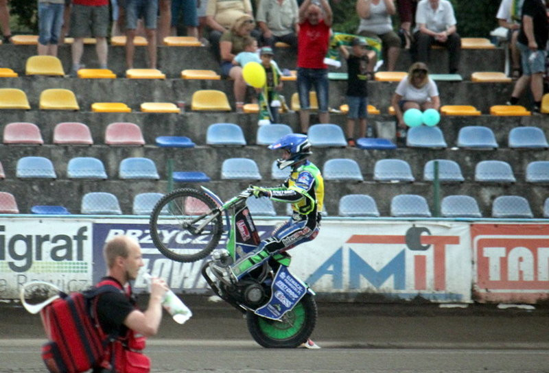 Radość z bonusa (zdjęcia)