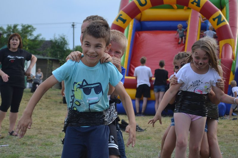 Mierzejewo bawiło się na kolorowo! (zdjęcia)