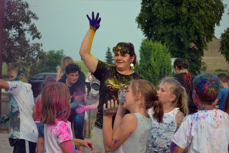 Mierzejewo bawiło się na kolorowo! (zdjęcia)