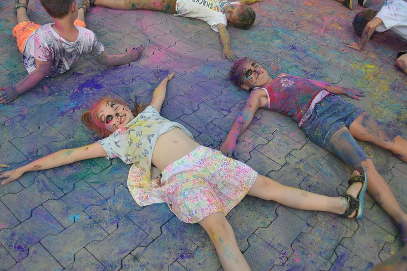 Mierzejewo bawiło się na kolorowo! (zdjęcia)