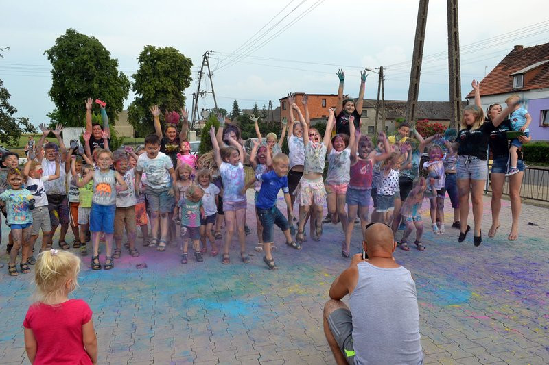 Mierzejewo bawiło się na kolorowo! (zdjęcia)