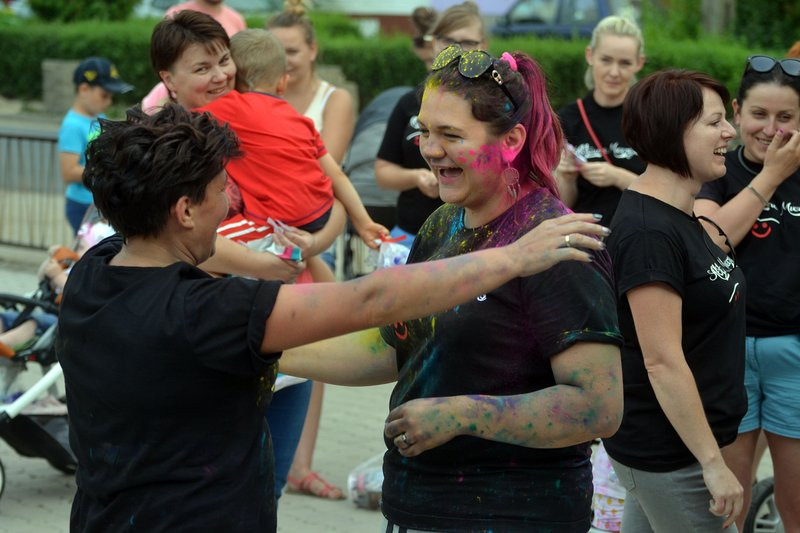 Mierzejewo bawiło się na kolorowo! (zdjęcia)