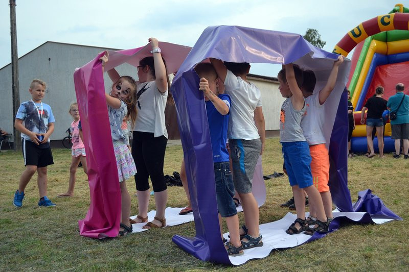 Mierzejewo bawiło się na kolorowo! (zdjęcia)