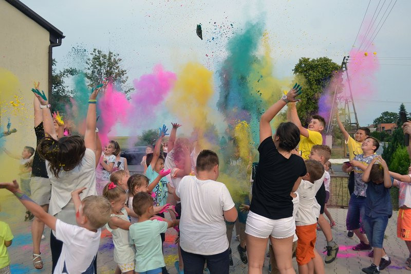 Mierzejewo bawiło się na kolorowo! (zdjęcia)